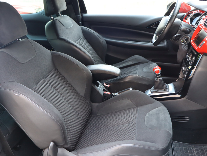 Citroen DS3, 2015