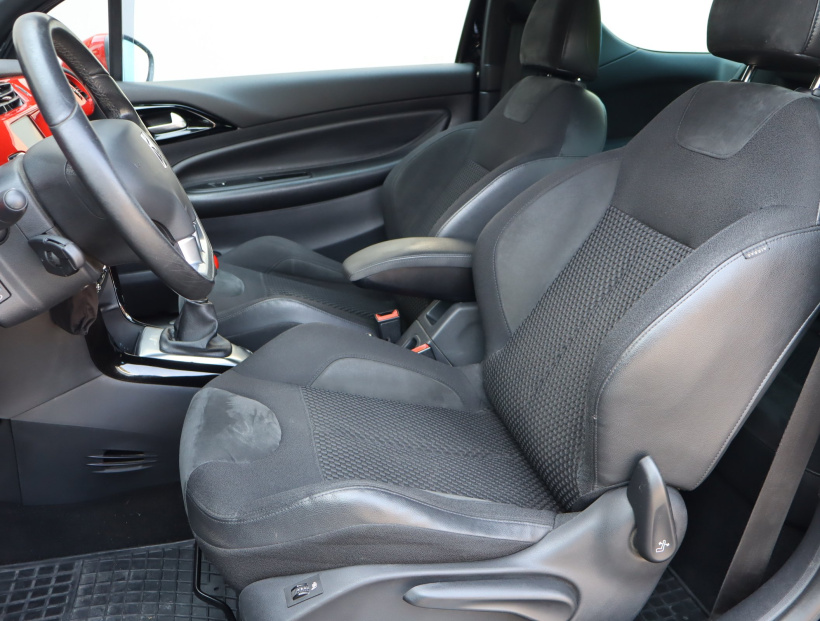 Citroen DS3, 2015