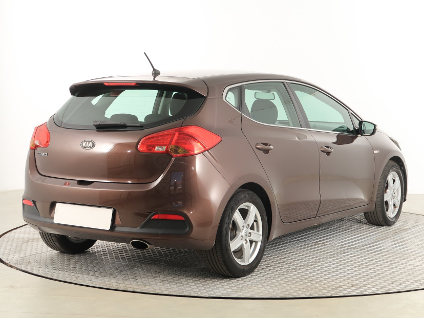 Kia Ceed, 2012