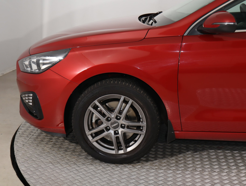 Hyundai i30, 2021