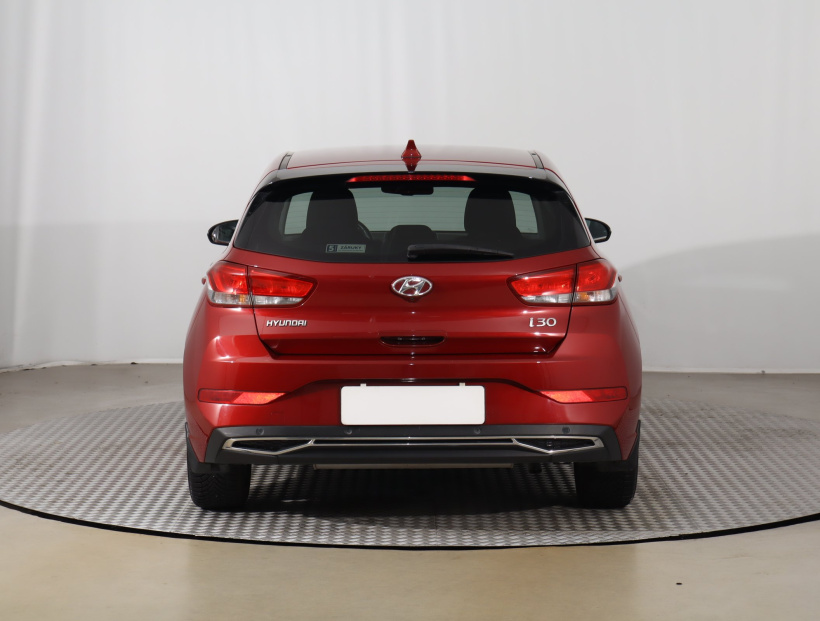 Hyundai i30, 2021