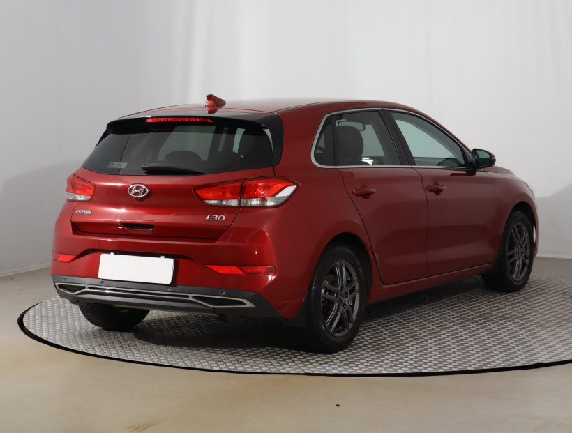 Hyundai i30, 2021