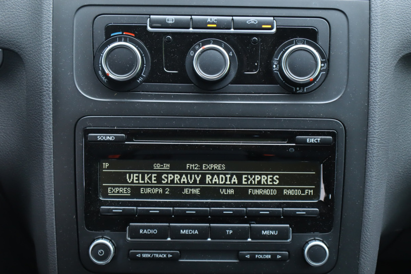 Volkswagen Touran, 2012
