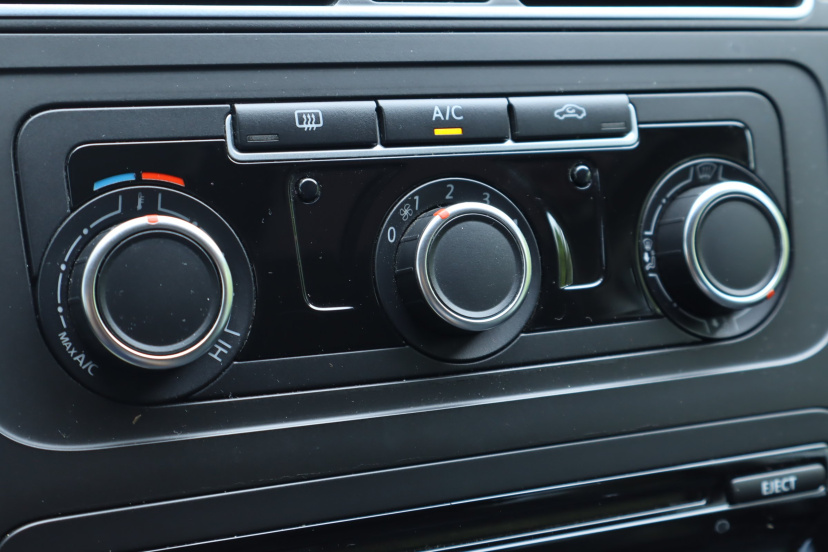 Volkswagen Touran, 2012