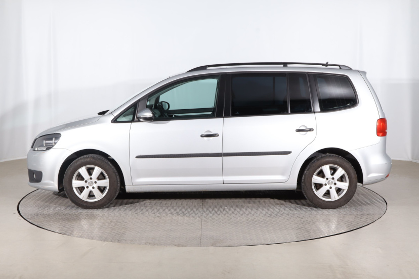 Volkswagen Touran, 2012