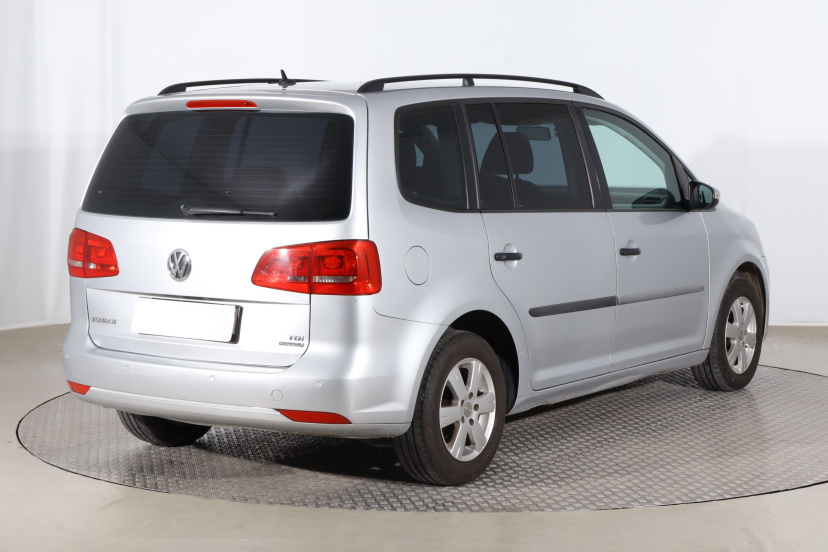 Volkswagen Touran, 2012