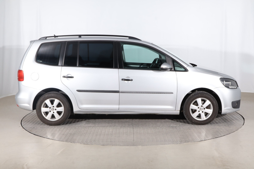 Volkswagen Touran, 2012