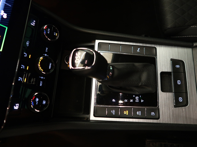 Škoda Superb, 2021
