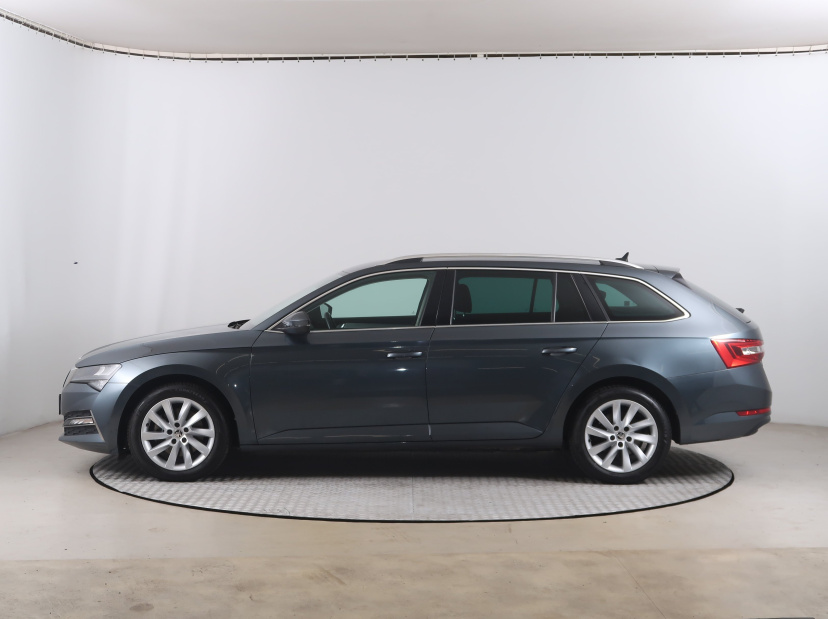 Škoda Superb, 2021