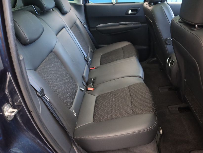 Peugeot 3008, 2015