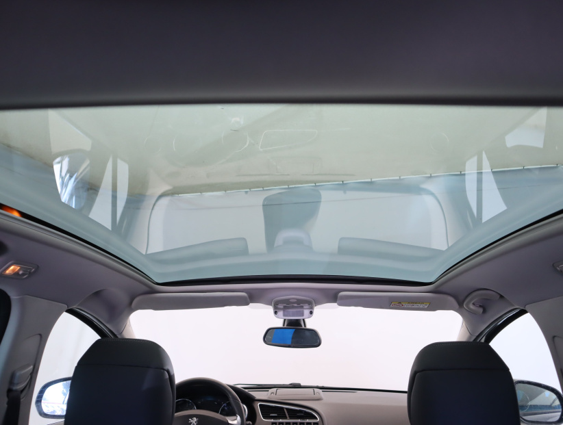 Peugeot 3008, 2015