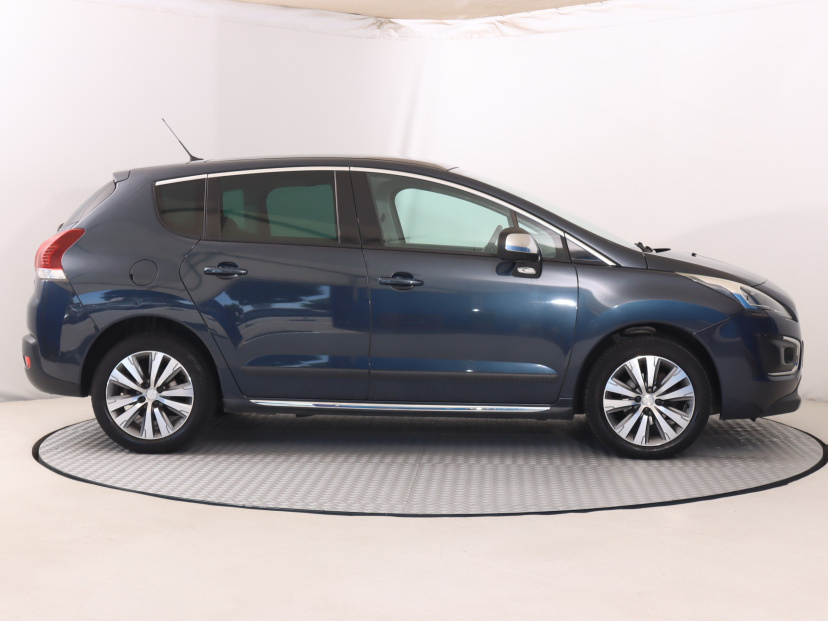 Peugeot 3008, 2015