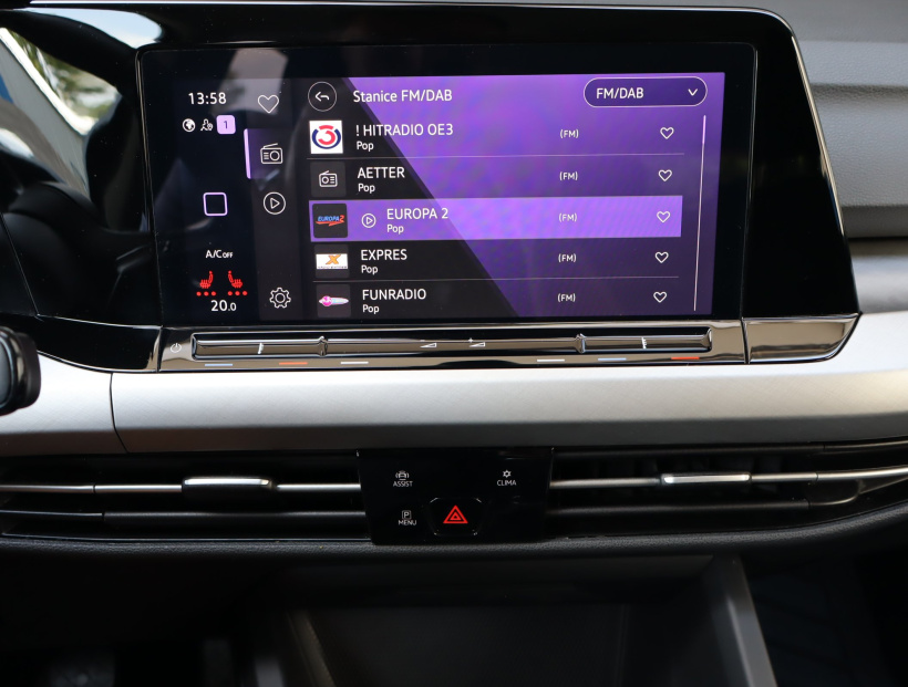 Volkswagen Golf, 2024