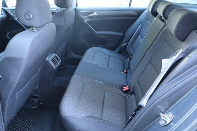 Volkswagen Golf, 2017
