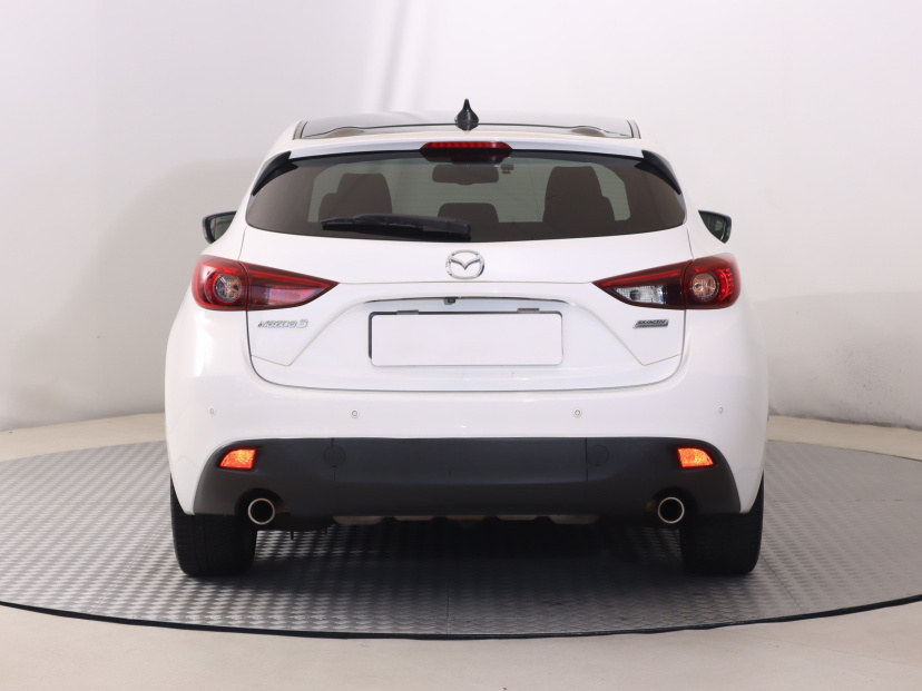 Mazda 3, 2016