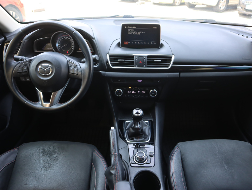 Mazda 3, 2016