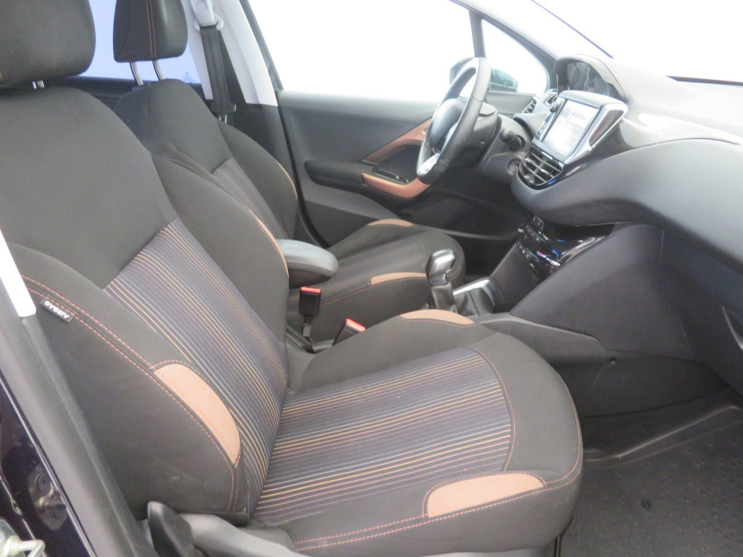 Peugeot 208, 2013