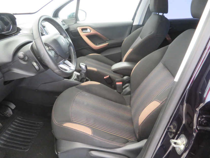 Peugeot 208, 2013