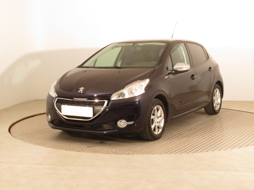 Peugeot 208, 2013