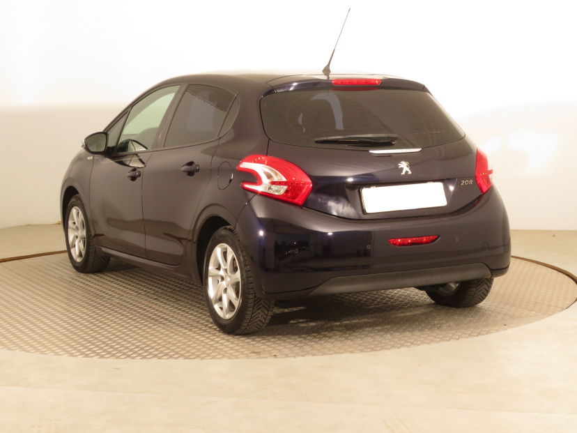 Peugeot 208, 2013