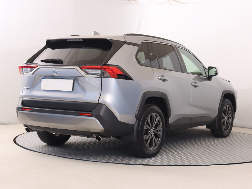 Toyota RAV 4, 2022
