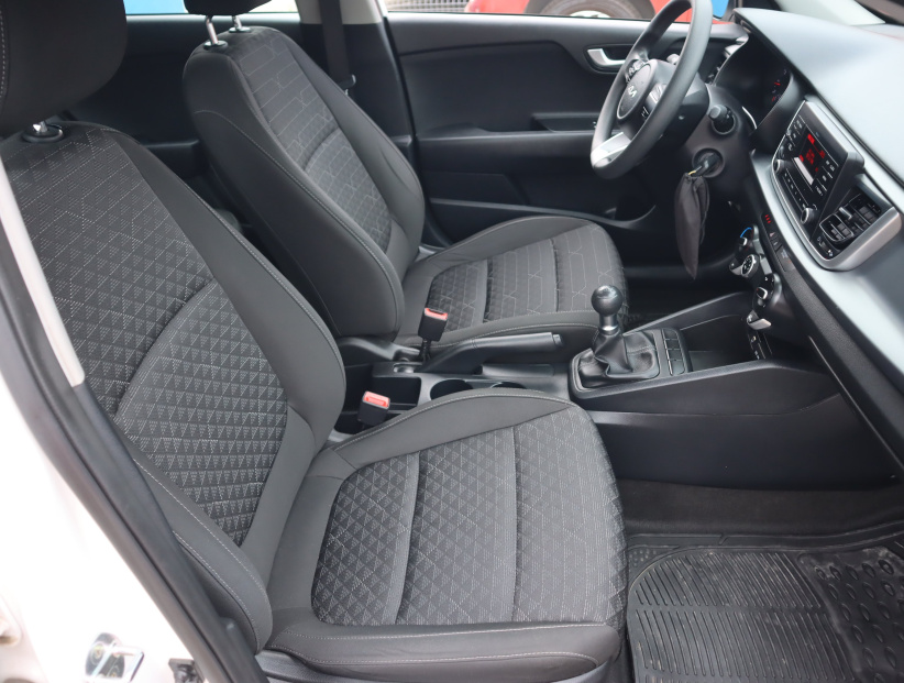 Kia Rio, 2021