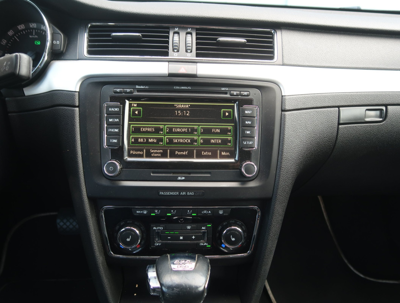 Škoda Superb, 2010