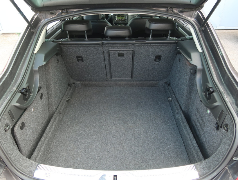 Škoda Superb, 2010