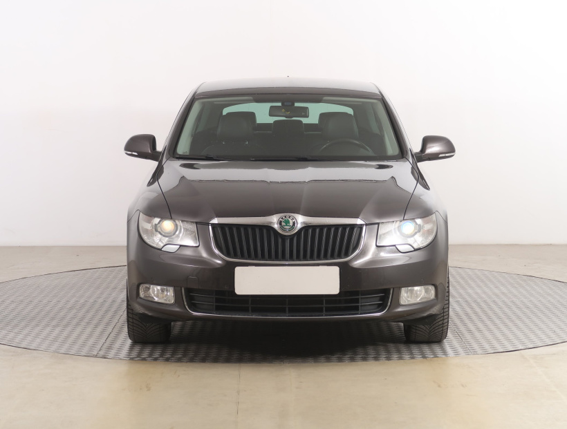 Škoda Superb, 2010