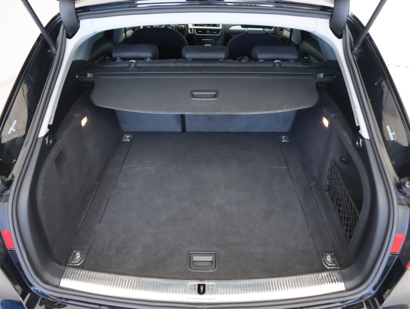 Audi A4, 2015