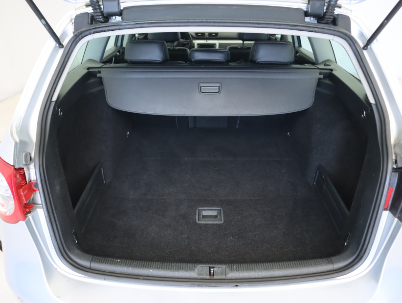 Volkswagen Passat, 2009