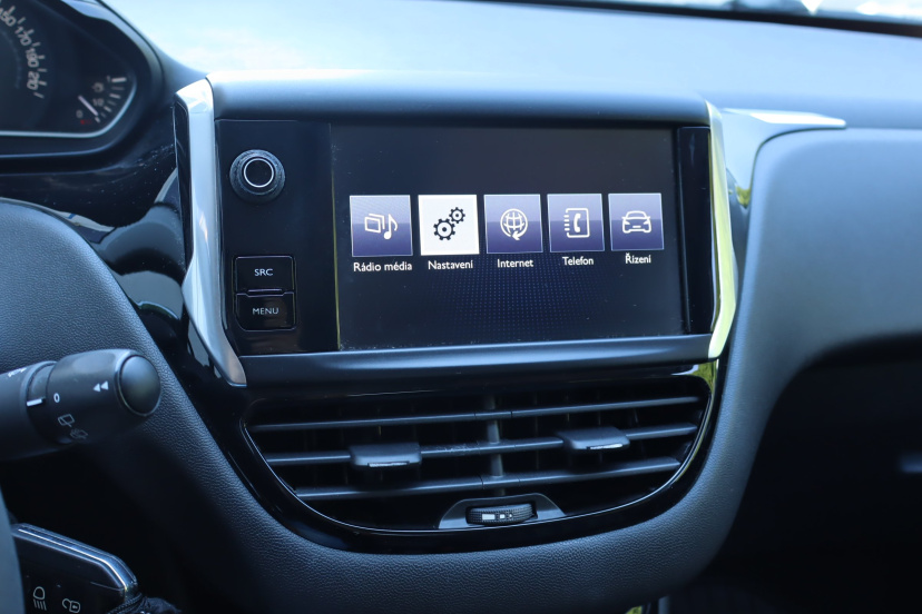 Peugeot 208, 2016