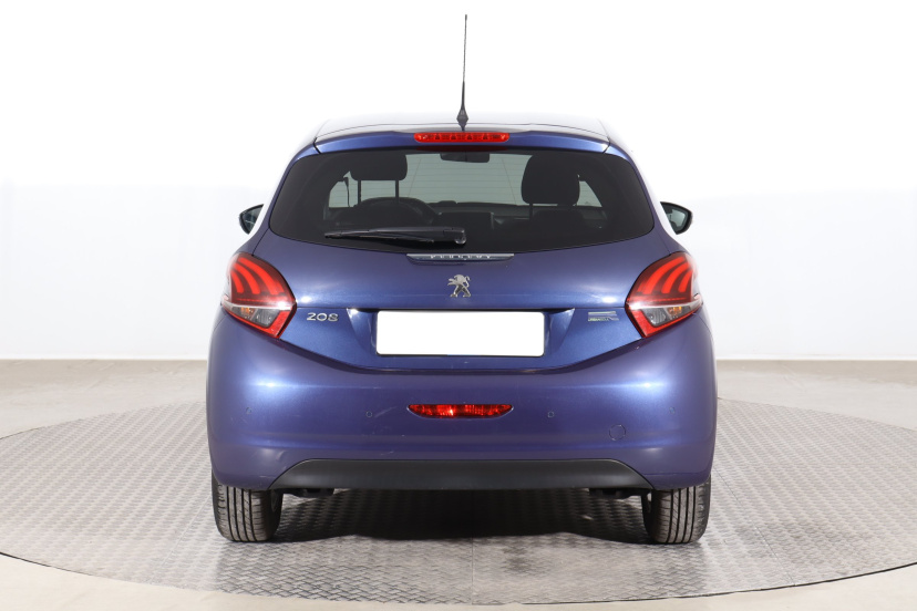 Peugeot 208, 2016