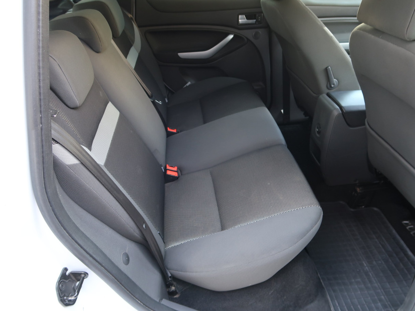 Ford Kuga, 2011