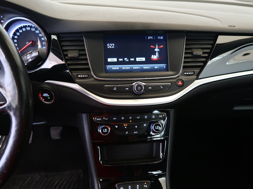 Opel Astra, 2019