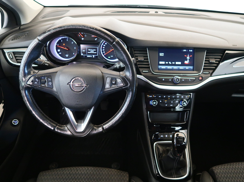 Opel Astra, 2019