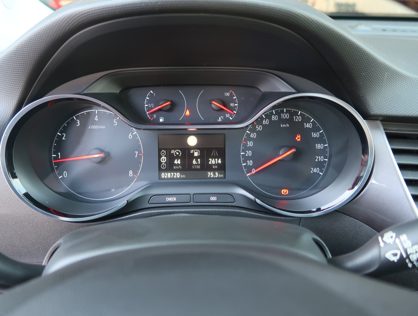 Opel Crossland, 2018