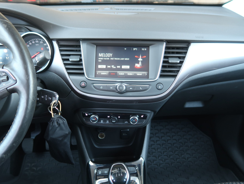 Opel Crossland, 2018