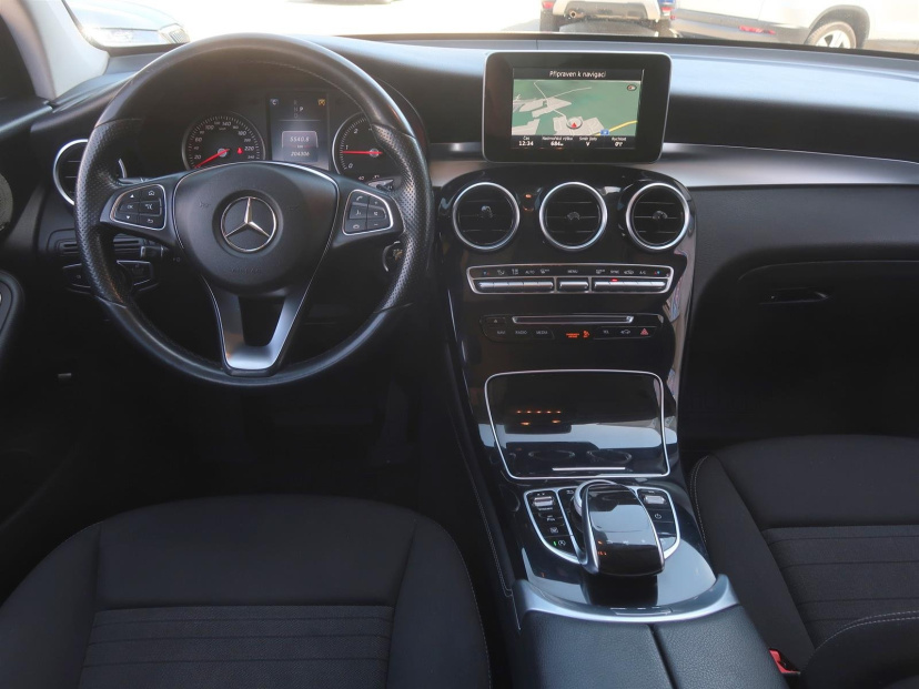 Mercedes-Benz GLC, 2016