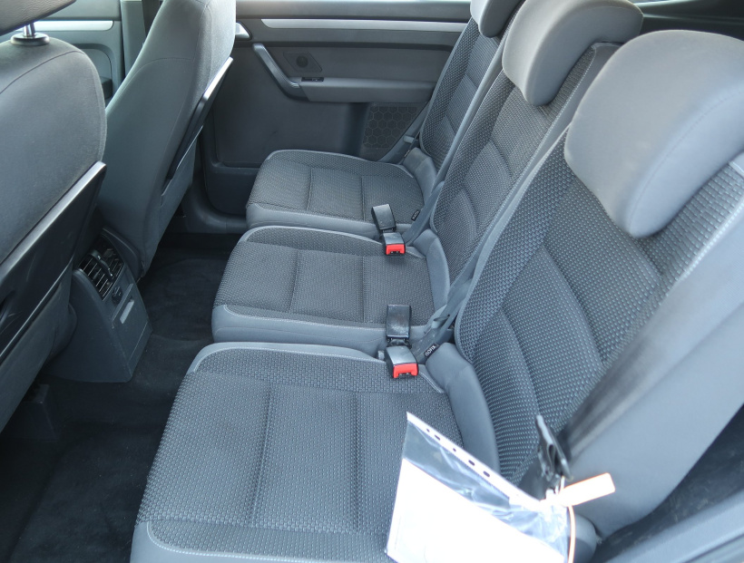 Volkswagen Touran, 2013