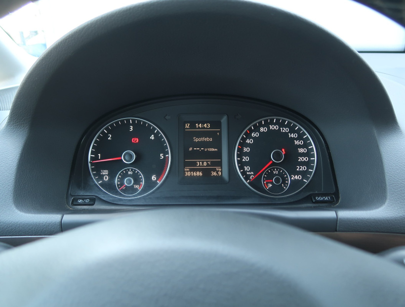 Volkswagen Touran, 2013
