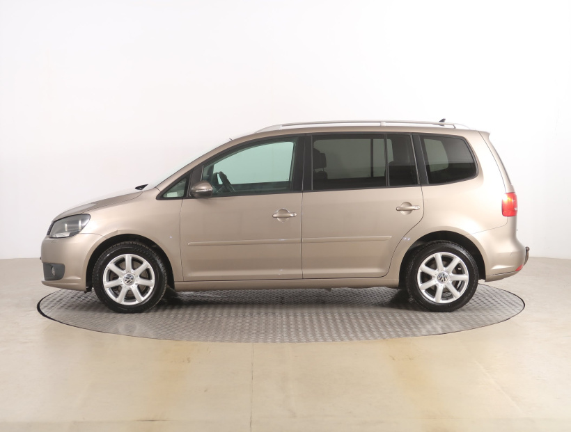 Volkswagen Touran, 2013