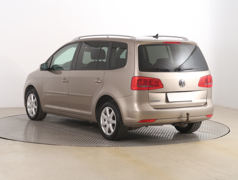 Volkswagen Touran, 2013