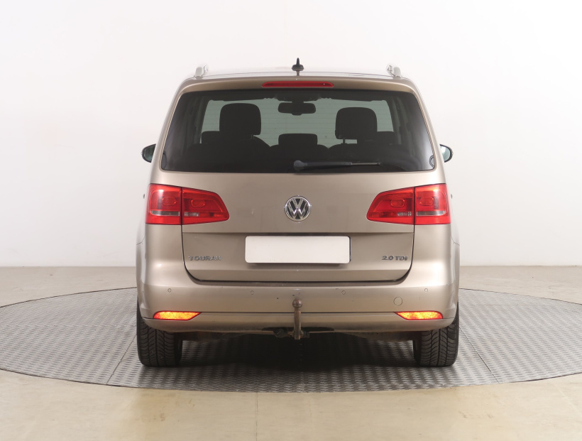 Volkswagen Touran, 2013