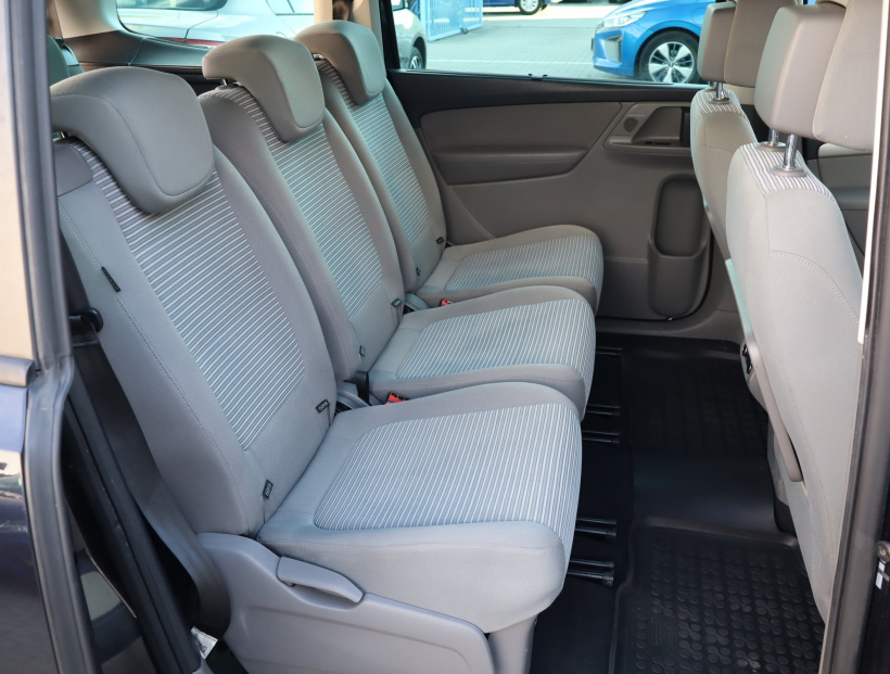 Seat Alhambra, 2013