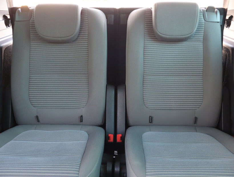 Seat Alhambra, 2013