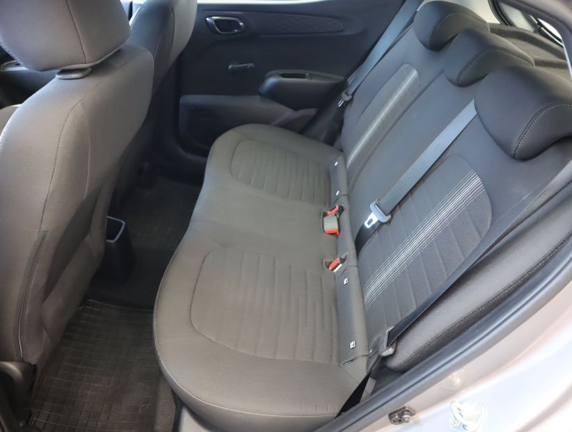 Hyundai i10, 2023