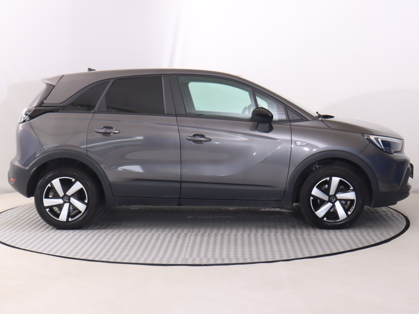 Opel Crossland, 2022