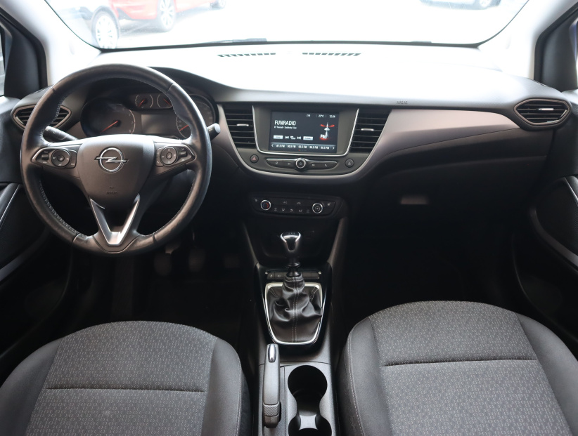 Opel Crossland, 2022