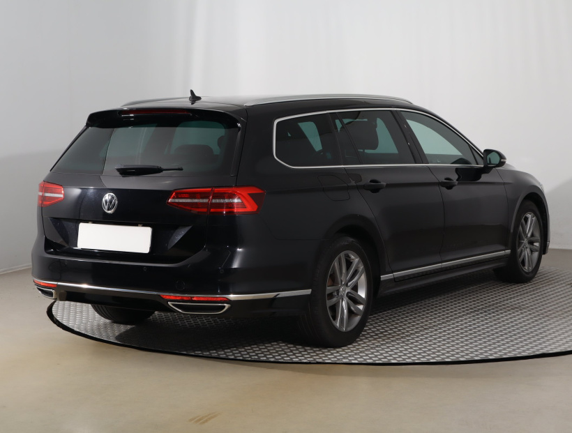 Volkswagen Passat, 2018